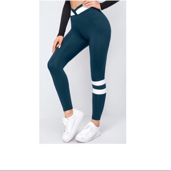 My Boutique Pants - ⬇️ NWT CROSSOVER TEAL/WHITE DETAILS LEGGINGS!